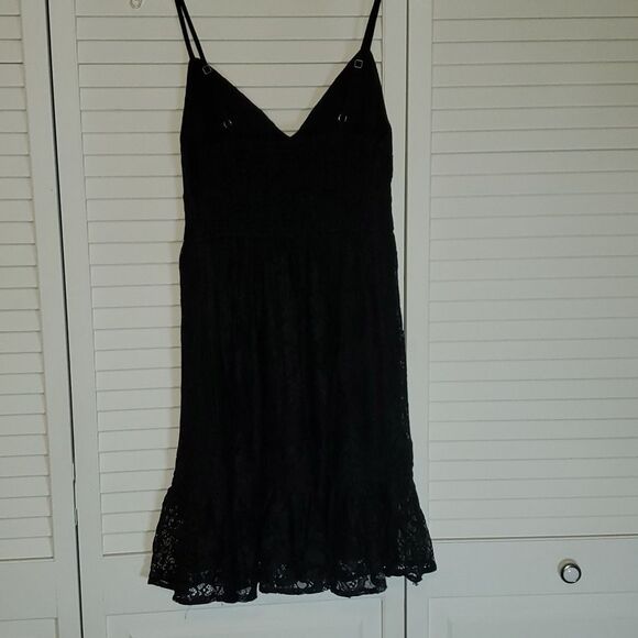 Hollister Lace Slip Dress - Picture 4 of 4